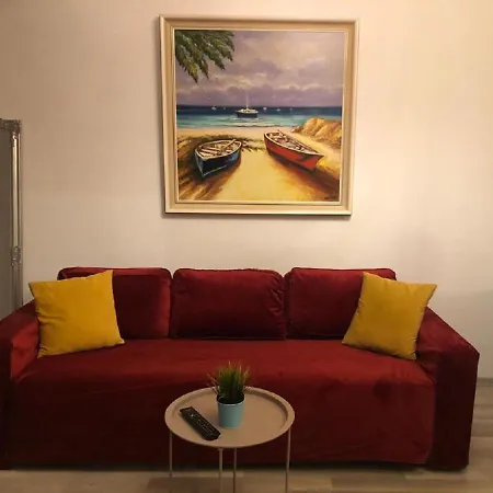Summerland Marine Apartment Mamaia
