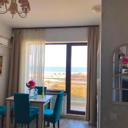 Apartment Summerland Marine *